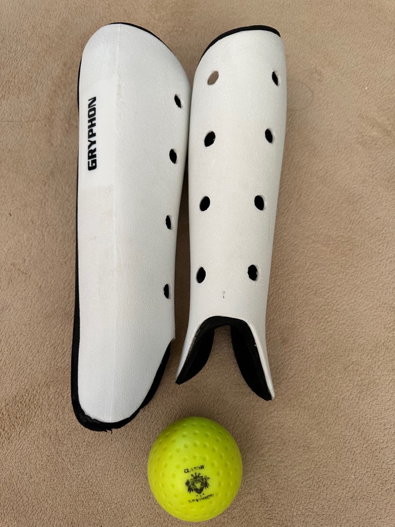 Gryphon Hockey Shin Guard, Sports Equipment, Sports & Games, Racket & Ball Sports on Carousell