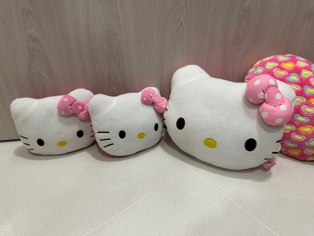Hello kitty car pillow online