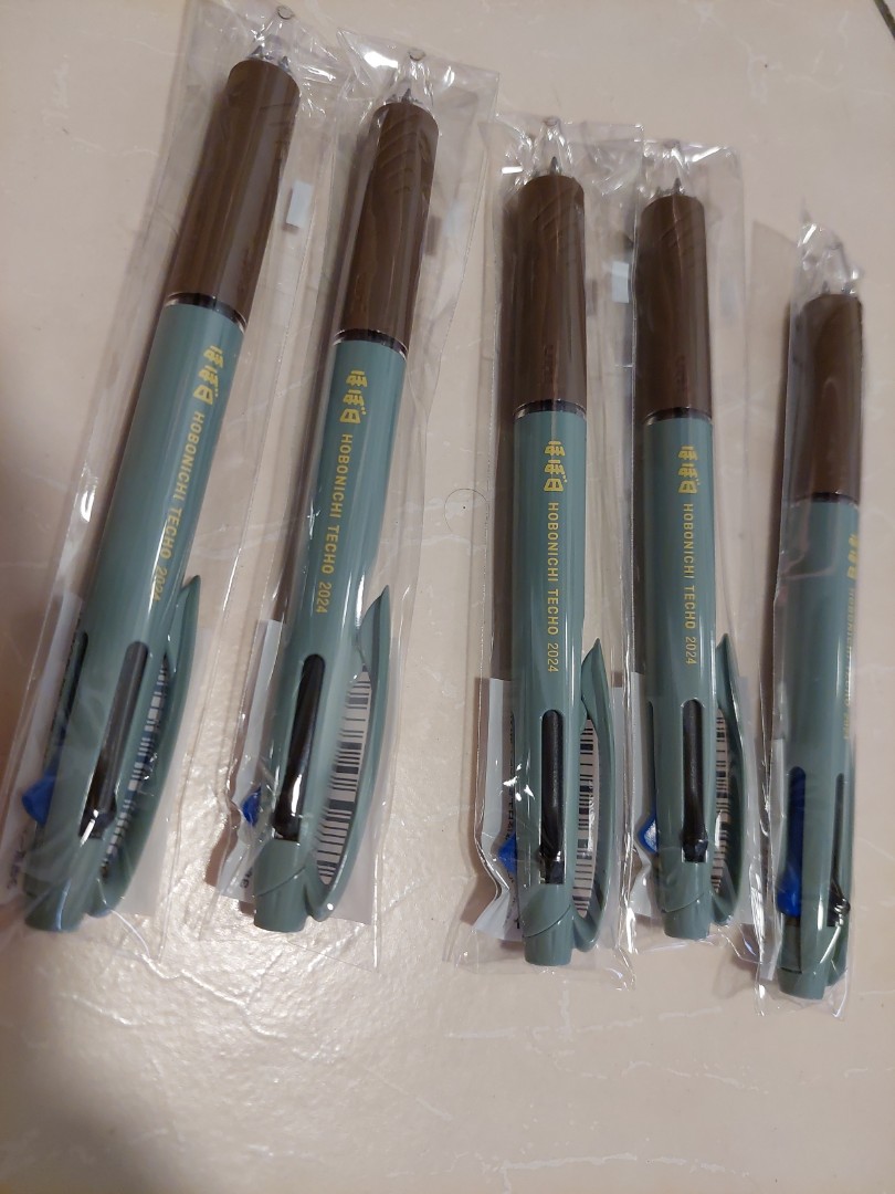 Hobonichi Techo 2023 3-Color Jetstream Ballpoint Pen