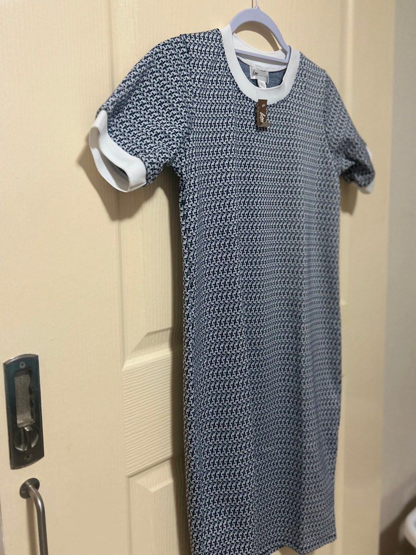 HTP Ribbed Bodycon Dress (Category: Dresses) located in Bacoor. Submitted by _ibyangf (Listing ID 1272454890, Image 3). Description: Brandnew, unused Good quality, strechable fabric Size: M-L MOP: gcash/paymaya J&T shipping c/o buyer.