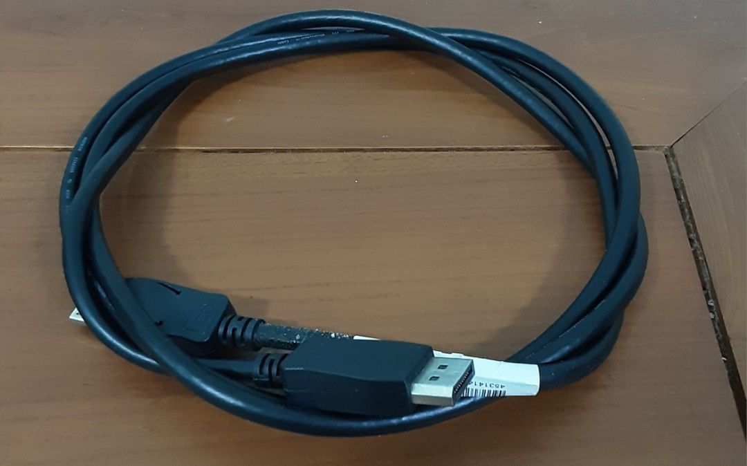 IEEE firewire cable, Computers & Tech, Parts & Accessories, Cables