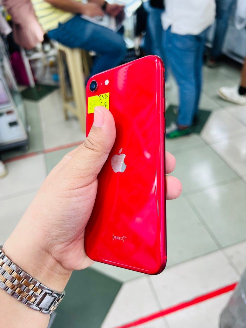 Iphone SE 2ndgen 64gb Smartlocked (Category: iPhone SE Series) located in San Juan City. Submitted by javedsgadgetshop (Listing ID 1272378459, Image 2). Description: OPEN FOR INSTALLMENT VIA CREDIT CARD/GGIVES & SWAP/TRADE-IN! WE BUY AND SELL ( ANYKINDS OF UNIT BINIBILI PO NAMIN)! PTPA : Padelete po f bawal Read ❗️Onhand ‼️ Iphone SE 2020 •64gb •NTC Variant •84% batt health •Smartlocked •95% Smoothness •No hidden issue | No Repaired •100% Authent