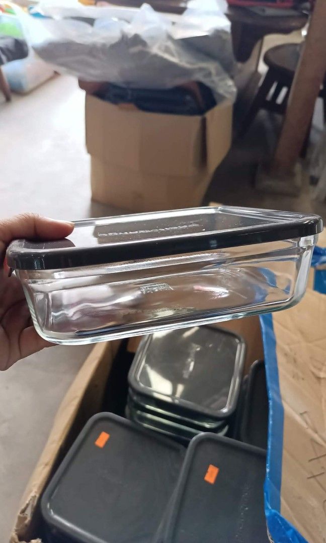 Iwaki phyrex food keeper (Category: Other Kitchenware & Tableware) located in Tagum. Submitted by cathsuesurplus (Listing ID 1272414261, Image 2). Description: food keeper iwaki phyrex 9x9x2 inches 300 each madami stocks japan quality.