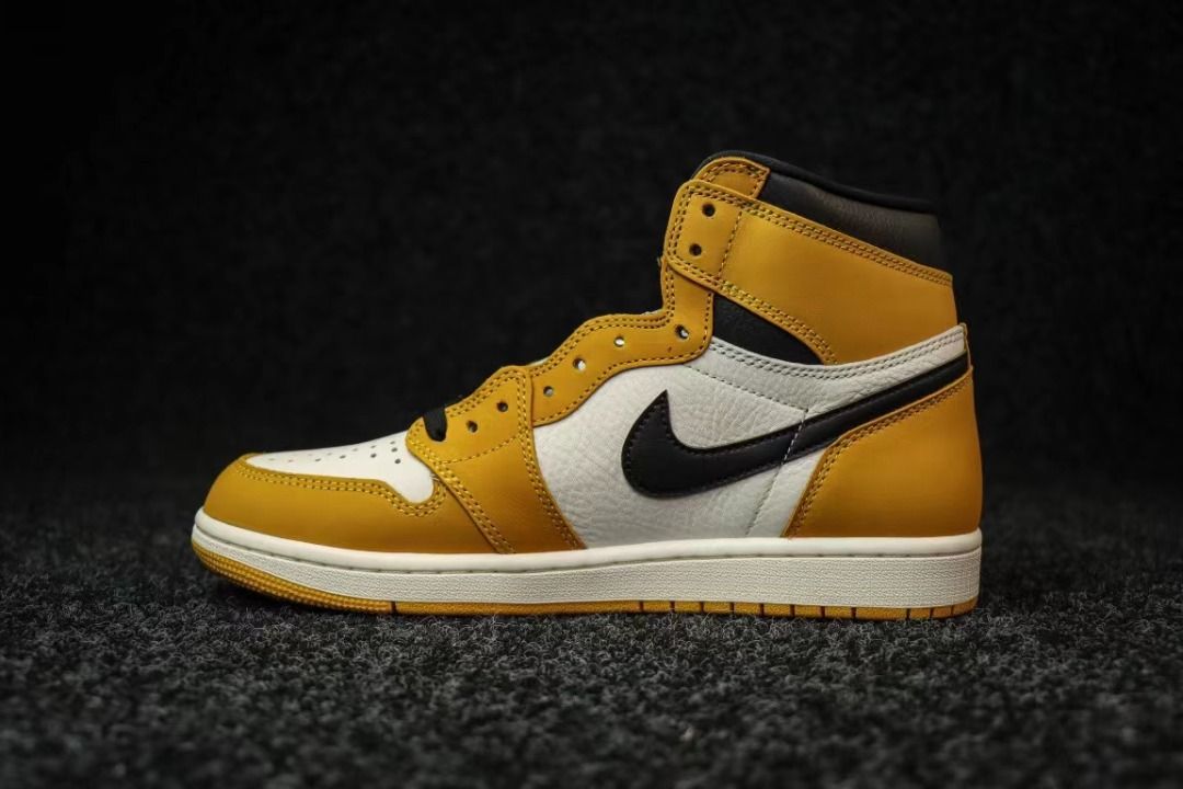 Nike air jordan 1 yellow and black hot sale