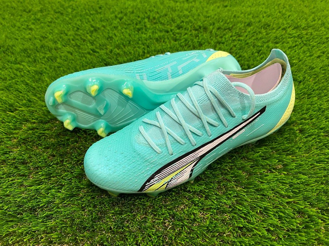 Kasut Bola Padang Ultra Ultimate Peppermint
