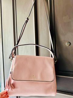 (Category: ) located in . Submitted by pre-loved_stuffs (Listing ID 1272282404, Image 1). Description: .