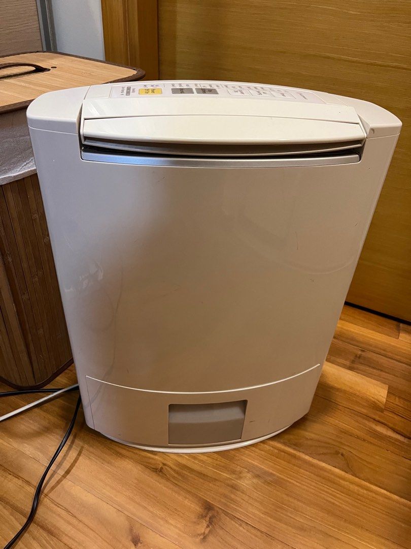 KDK dehumidifier ( Japanese brand ), TV & Home Appliances, Air