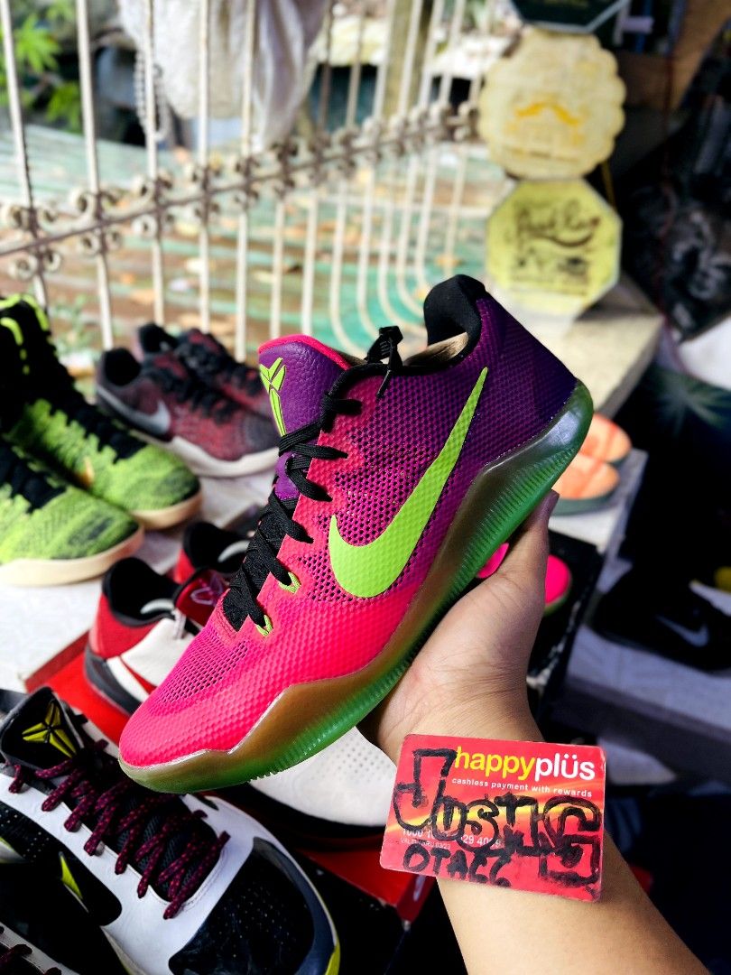 Kobe 11 em low