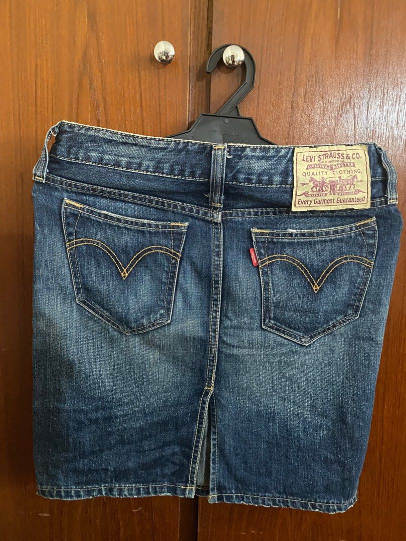 Levis denim skirt xs shop