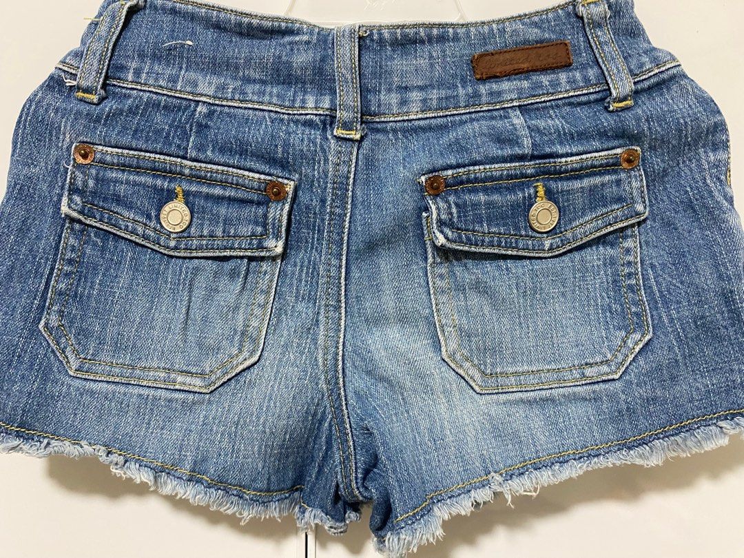 Limited Too denimo shorts for 6yo (Category: Babies & Kids Fashion) located in Paranaque City. Submitted by stuffnshare (Listing ID 1272403761, Image 2). Description: .