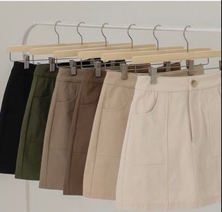 (Category: ) located in . Submitted by wardrobesale (Listing ID 1272410932, Image 1). Description: .