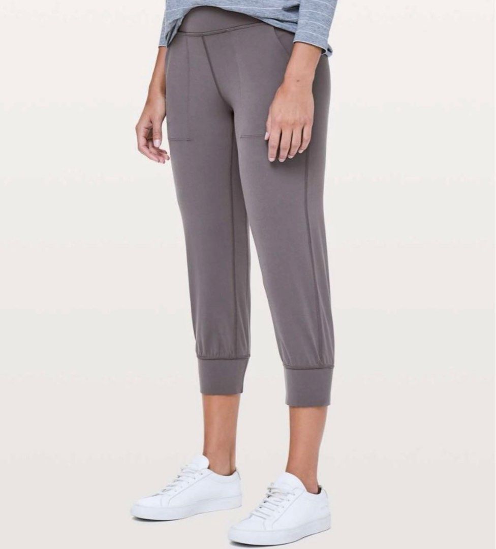 Lululemon Align High-Rise Cropped Jogger, Women's Fashion, Activewear on  Carousell