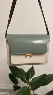 （分類：）位於 。 由 vviooo 提交（商品編號 1272427929，圖片 1）。簡介： 。
