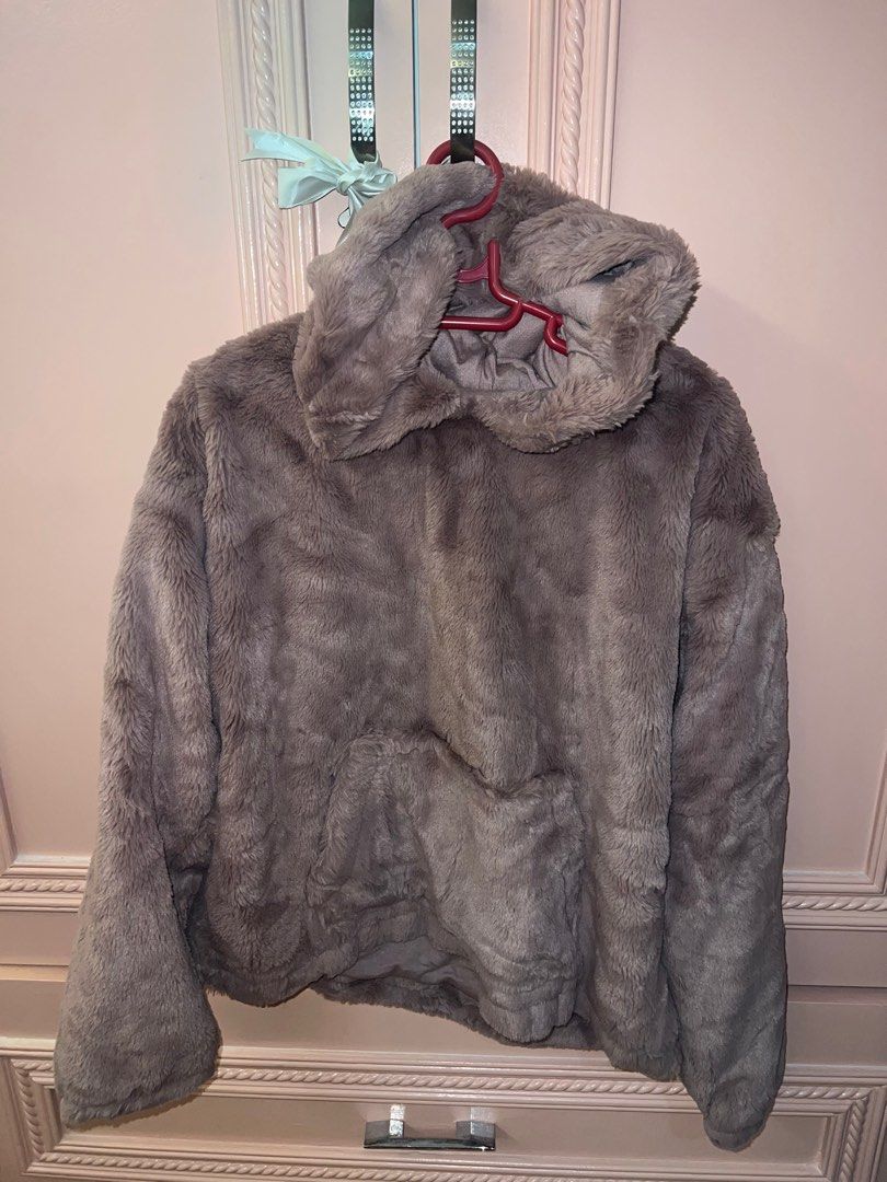 Mauve Pink Fur Hoodie Jacket Forever 21 Women s Fashion Coats