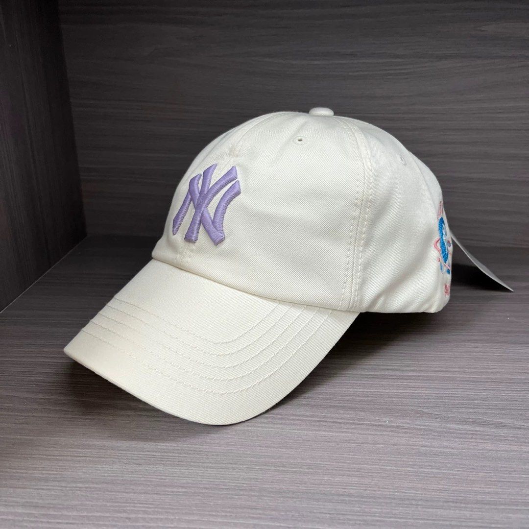 正品MLB 棒球帽 紫標 NY 白色 星球宇宙刺绣 全新吊牌未拆 cap 帽 鴨舌帽, 女裝, 手錶及配件, 帽 - Carousell
