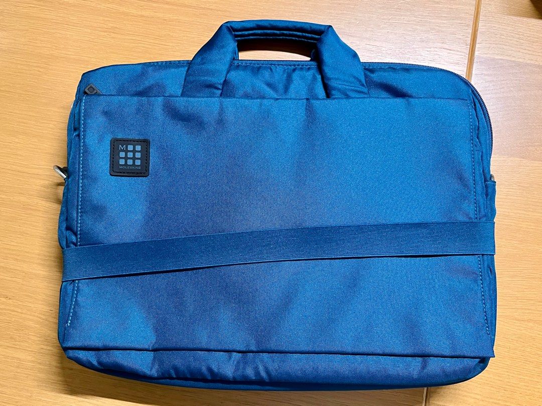 Moleskine id clearance messenger bag