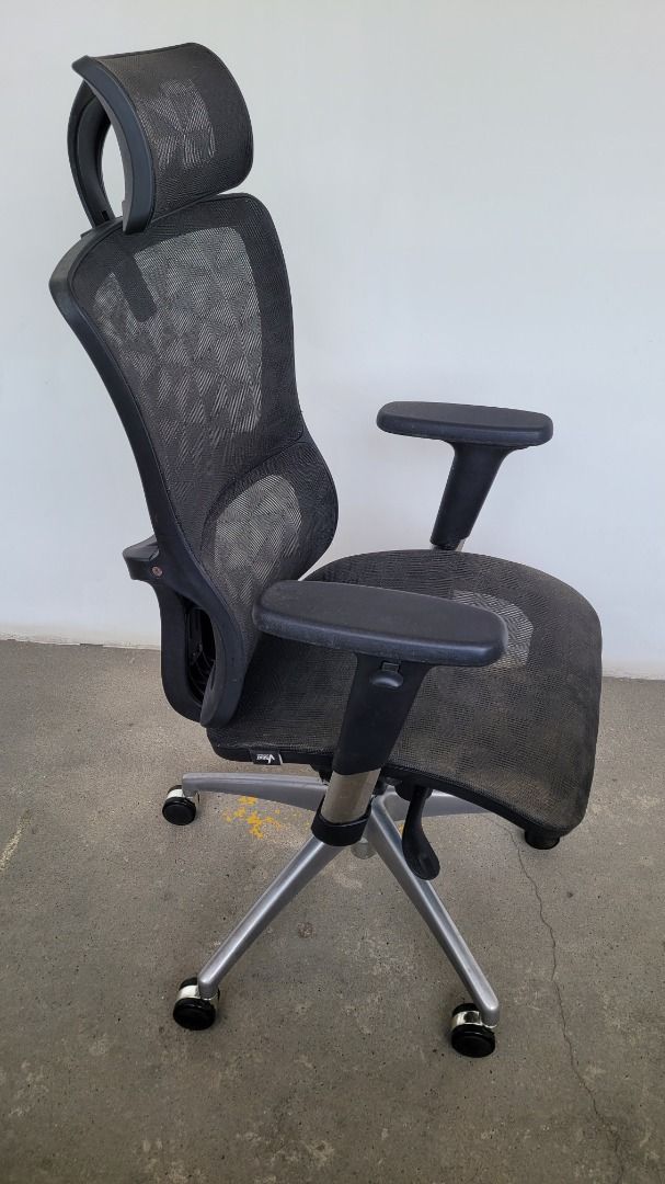 Monas B Chair Perfect Seating Experience, Office Chair, Gaming Chair