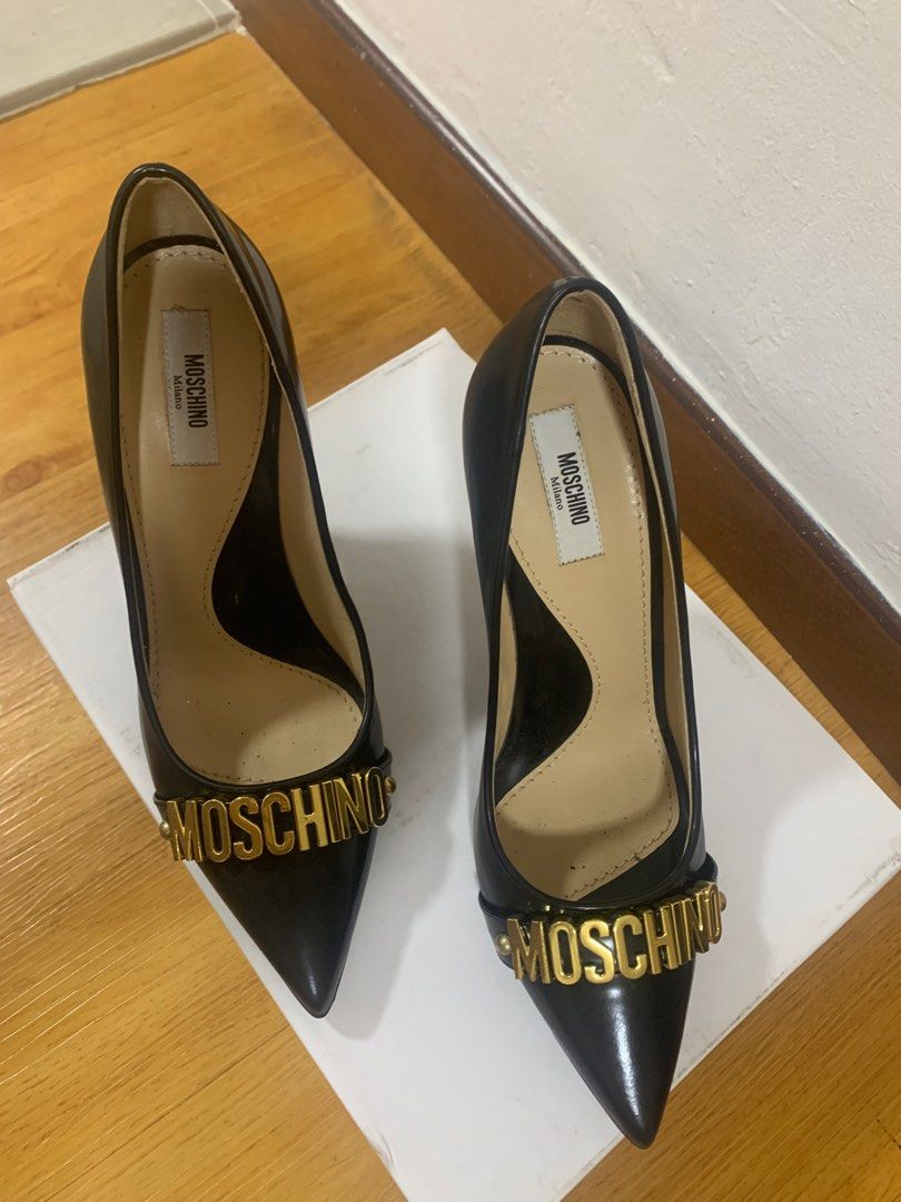 Moschino heels store
