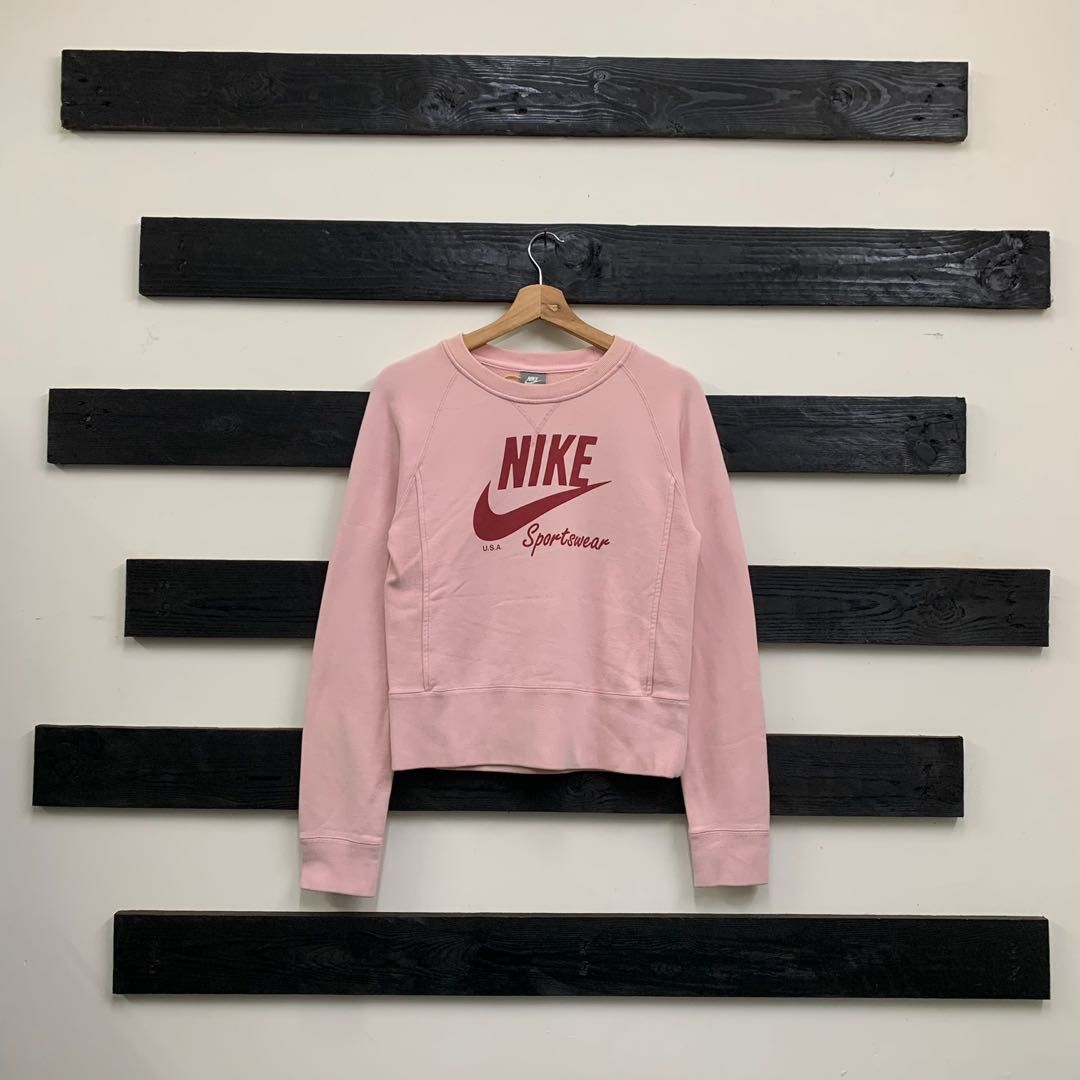 Nike Crop Top Sweatshirt Women s Fashion Tops Longsleeves on
