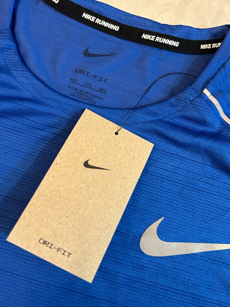 Nike top ttg eeg