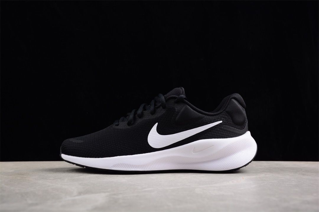 nike track shoes black and white
