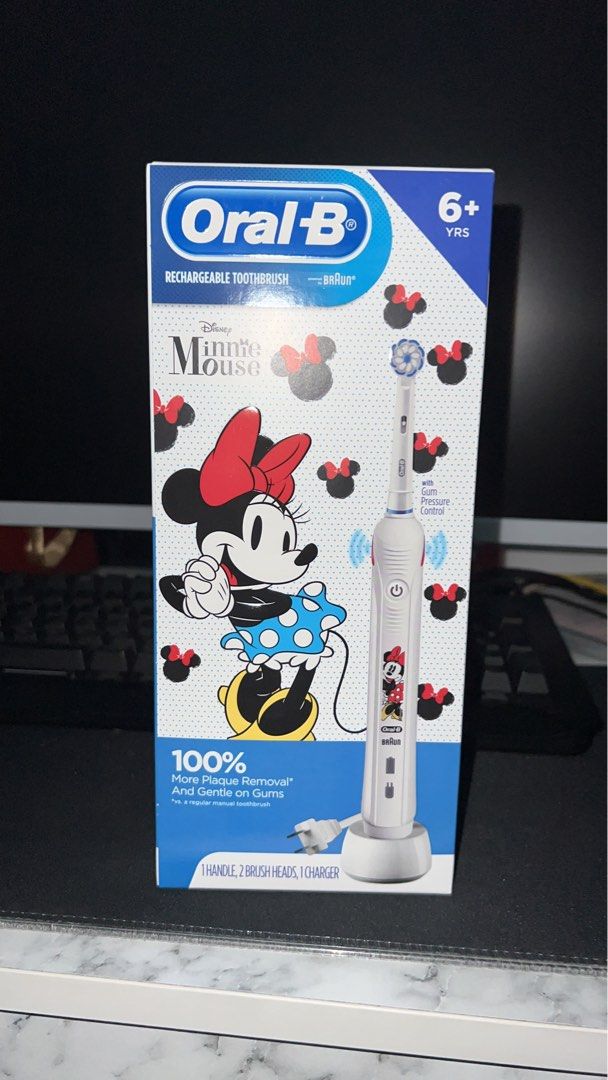 ORAL B ELECTRIC TOOTH BRUSH CHARGABLE MINNIE MOUSE, Beauty & Personal