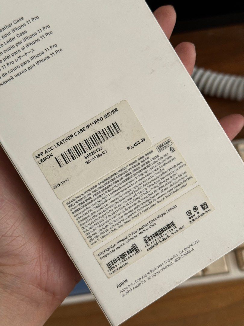 Original Apple iPhone 11 Pro Leather Case (Category: Cases & Sleeves) located in Manila. Submitted by razelysonn (Listing ID 1272304334, Image 2). Description: This is brand new and original from beyond the box, last piece for 11 pro .