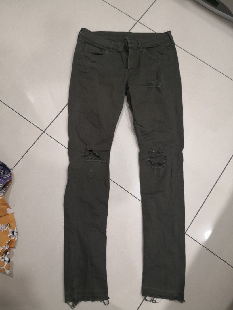 Army ripped jeans top