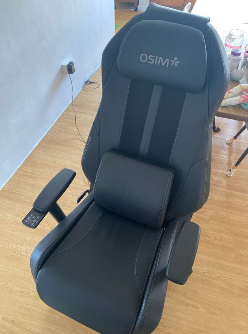 Osim Uthrone Gaming Massage Chair, Furniture & Home Living, Furniture
