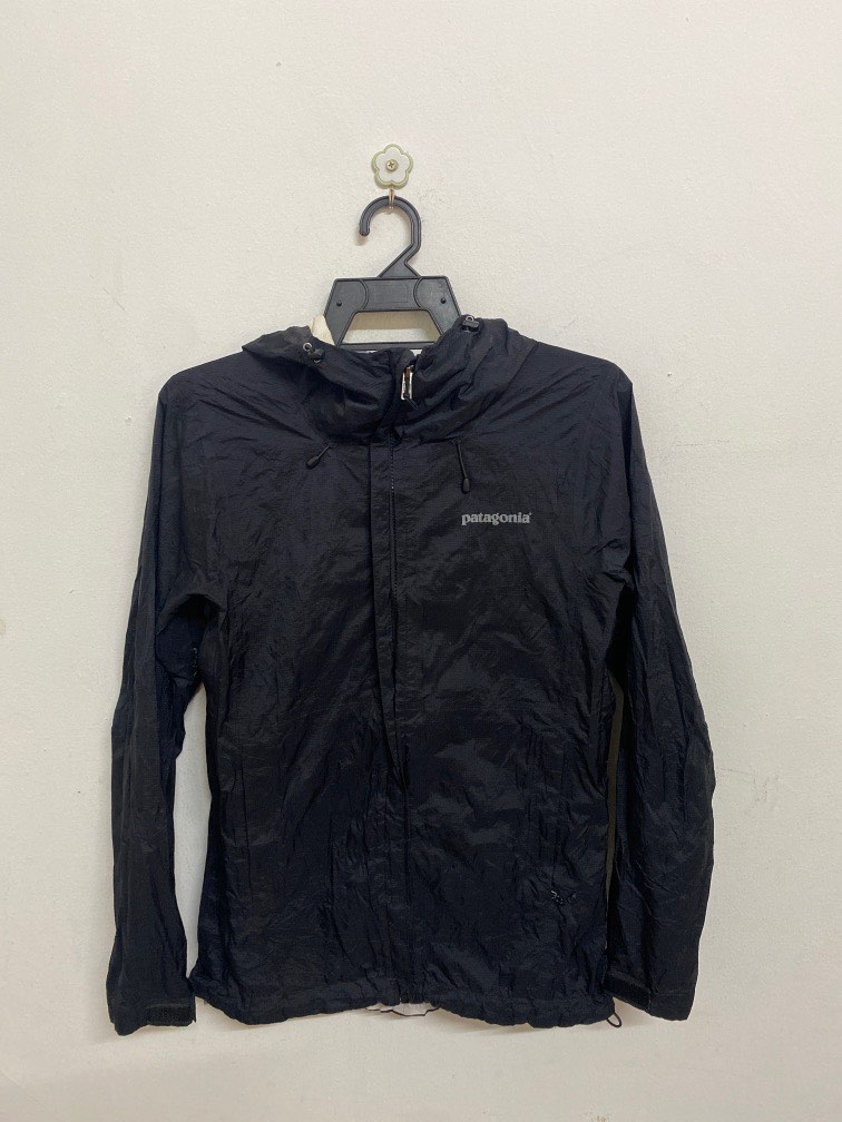 patagonia windbreaker