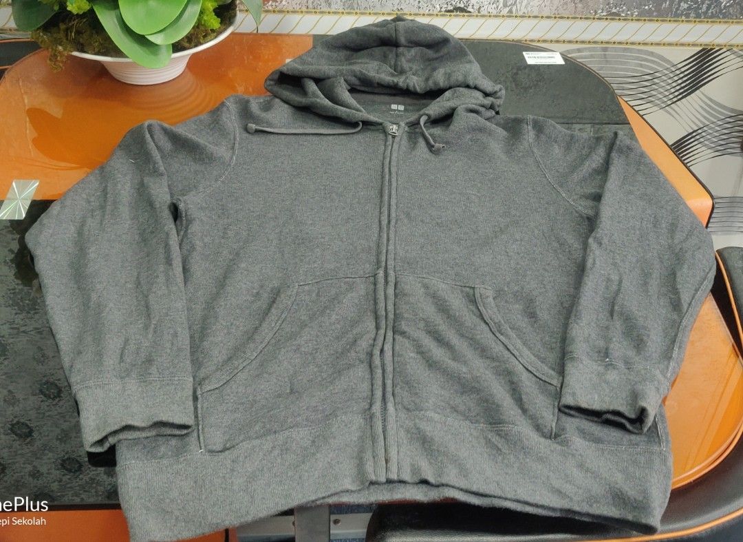 Hoodie zipper uniqlo 2025