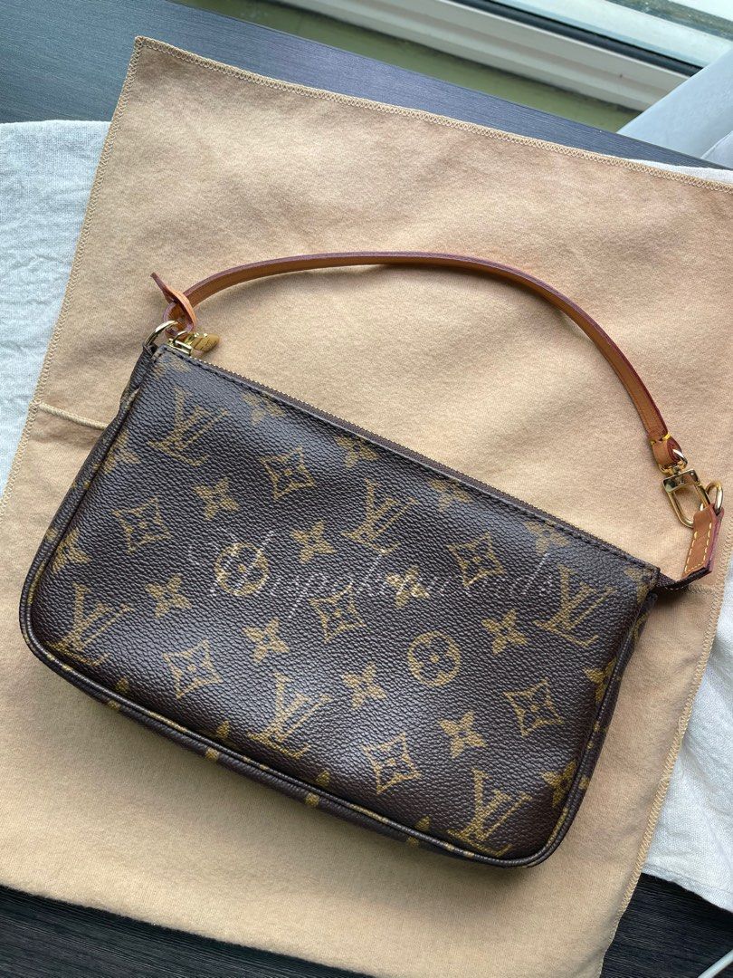 RARE Vintage Louis Vuitton LV Pochette Accessoires Luxury Bags