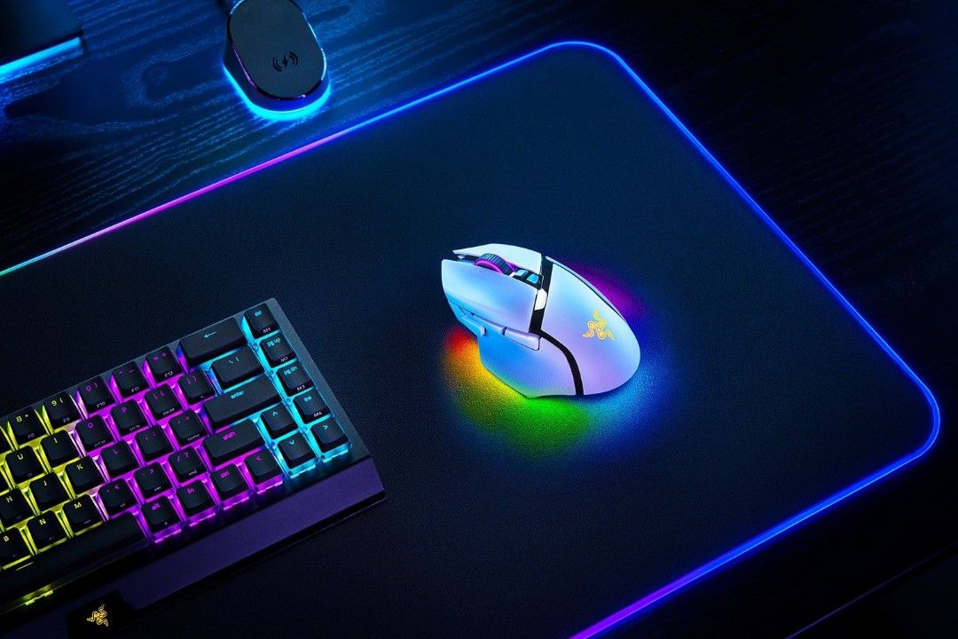 RAZER BASILISK V3 PRO CUSTOMIZABLE WIRELESS ERGONOMIC GAMING MOUSE (WHITE EDITION) (Category: Mouse & Mousepads) located in San Juan City. Submitted by blueswitchpc (Listing ID 1272271350, Image 3). Description: NEW STOCKS AVAILABLE📣📣 RAZER BASILISK V3 PRO CUSTOMIZABLE WIRELESS ERGONOMIC GAMING MOUSE (WHITE EDITION). Razer Basilisk V3 Pro - White Customizable Wireless Gaming Mouse with Razer HyperScroll Tilt Wheel ● Razer™ HyperScroll Tilt Whee