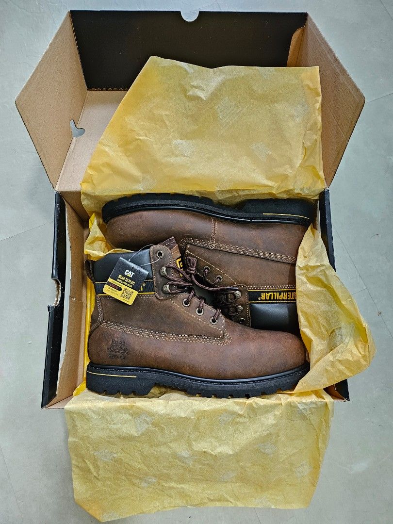 Safety Boots Caterpillar brand UK9 Men s Fashion Footwear Boots