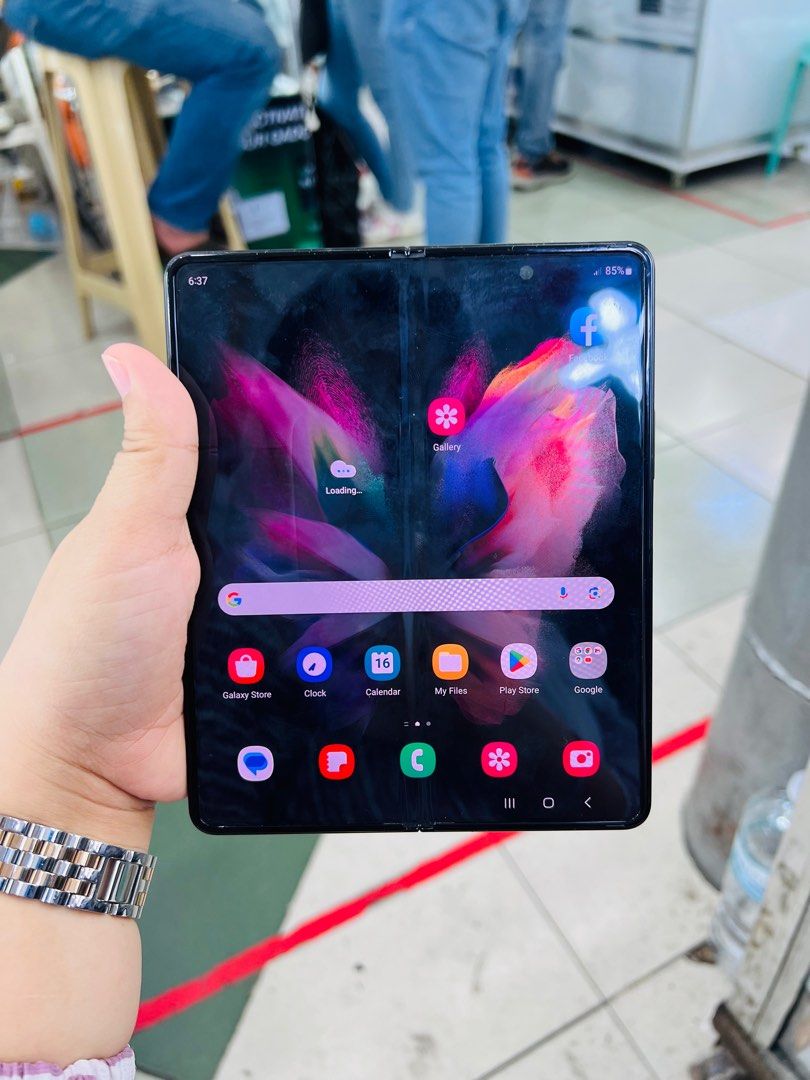 Samsung Z Fold 3 5G 95% makinis (Category: Samsung) located in San Juan City. Submitted by javedsgadgetshop (Listing ID 1272379548, Image 1). Description: OPEN FOR INSTALLMENT VIA CREDIT CARD/GGIVES & SWAP/TRADE-IN! WE BUY AND SELL ( ANYKINDS OF UNIT BINIBILI PO NAMIN)! PTPA : Padelete po f bawal Read ❗️Onhand ‼️ Samsung Zfold 3 5G •256gb •NTC Variant •Good batt health •Factory Unlock •95% Smoothness •No hidden issue | No Repaired •100% Authentic
