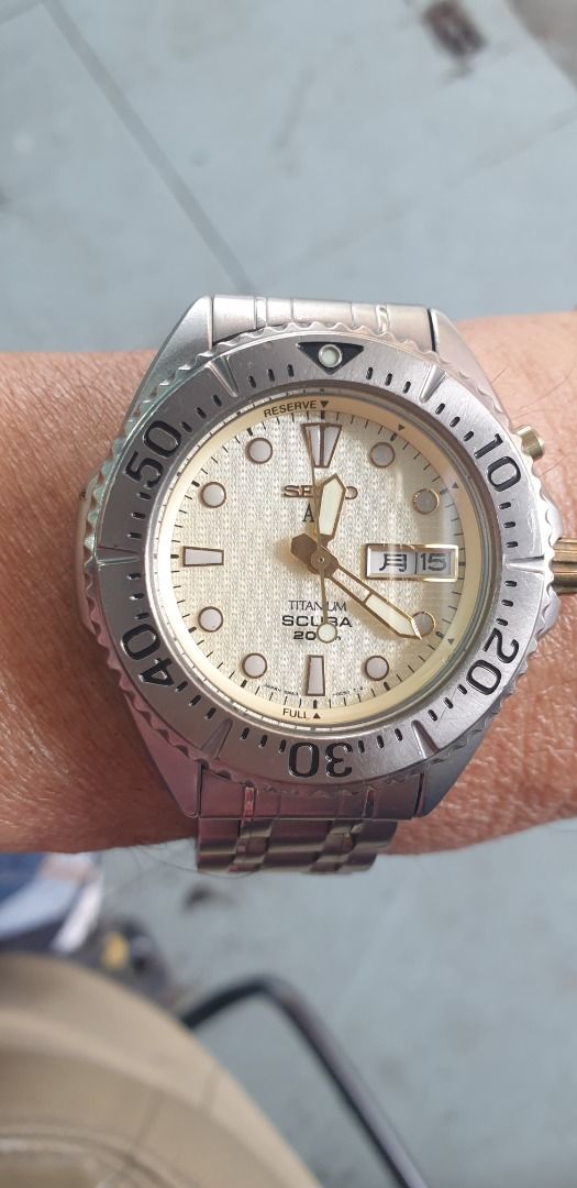 Seiko ags scuba 200m top