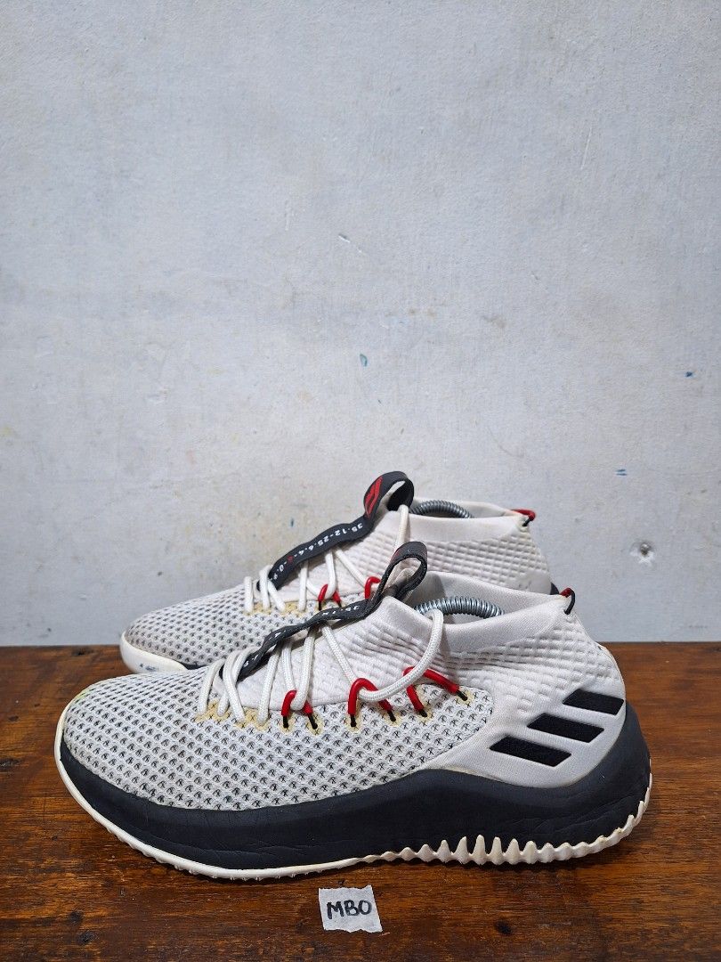 Sepatu basket second original Adidas Dame size 43