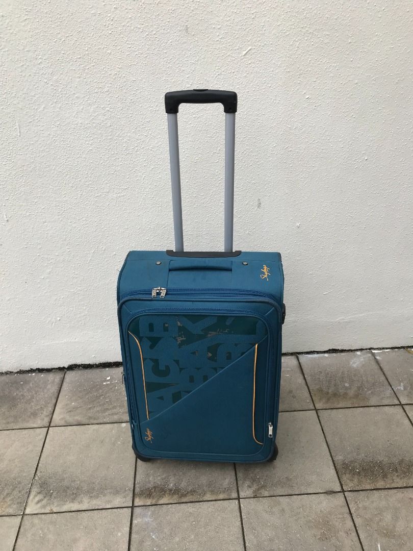 Skybags hot sale 23 kg