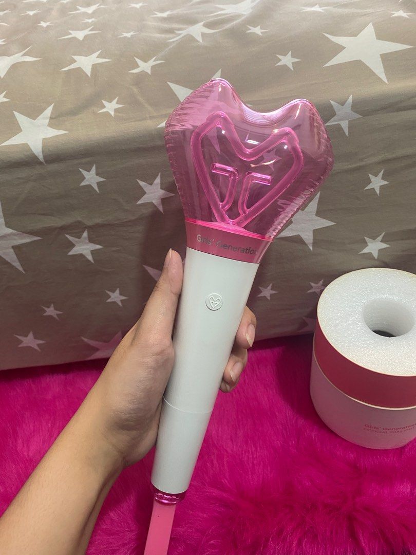 SNSD / Girls' Generation Lightstick (Molar Bong), Hobbies & Toys, Memorabilia & Collectibles, K
