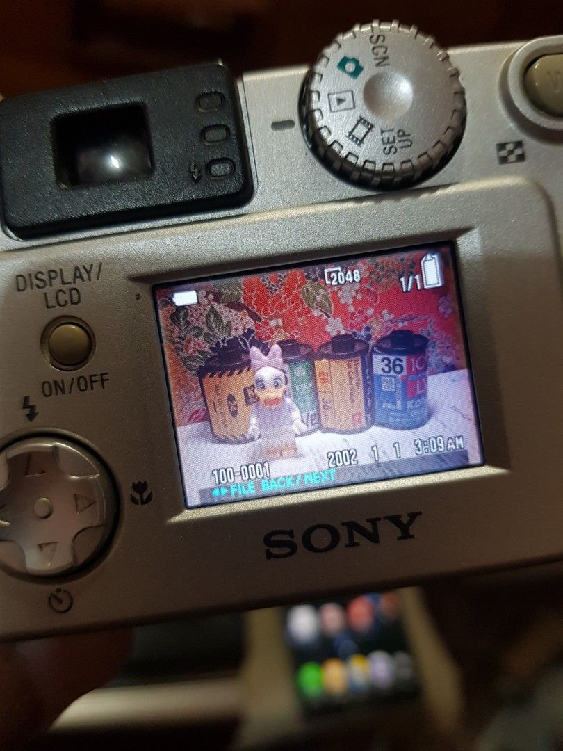 Sony DSC P71 Digicam READ (Category: Cameras) located in Paranaque City. Submitted by vintagepopsicle (Listing ID 1272435171, Image 3). Description: Tested working 3.2MP Digicam. Runs on sony memory sticks and standard AA Batteries Both NOT included. The Output is a bit on a dreamy side but still ok as some prefer this output for nostalgia effects and portraits. Also makes an old style movie type and saves you a lot on editing. Pls see photos to 