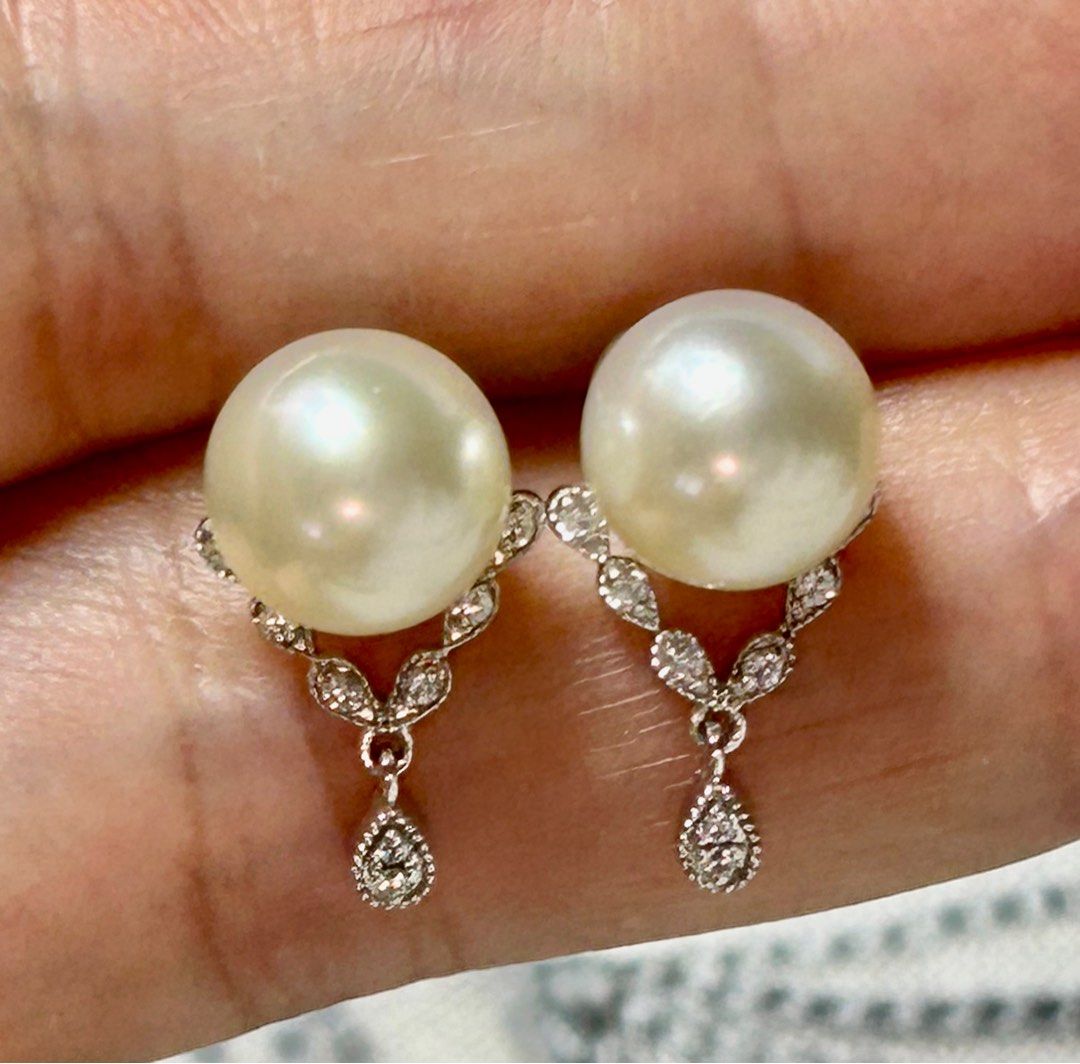 South sea creamy colour pearl stud earrings