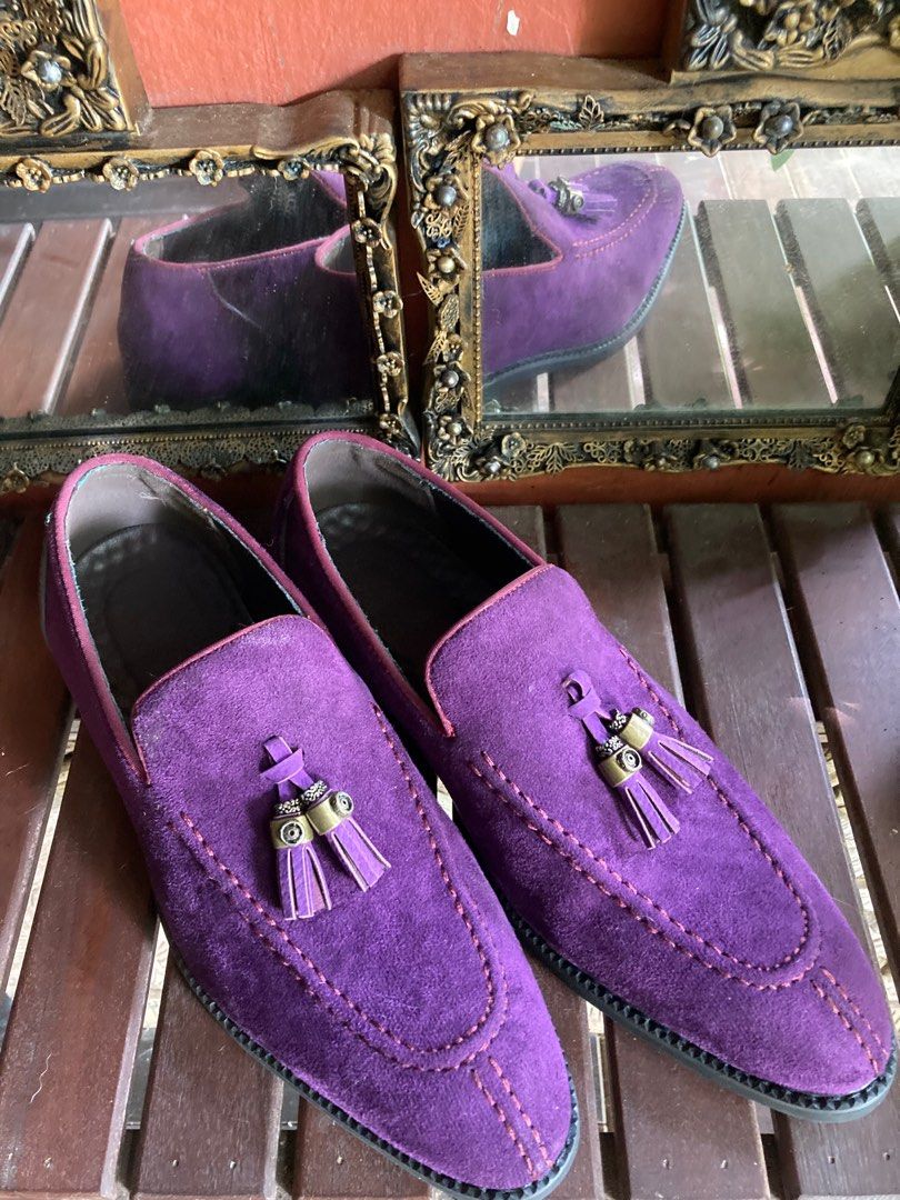 Purple top velvet loafers