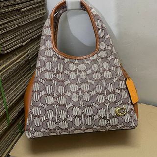 (Kategori: ) berada di . Dikirim oleh falux.id (ID iklan 1272281506, Gambar 1). Deskripsi: .