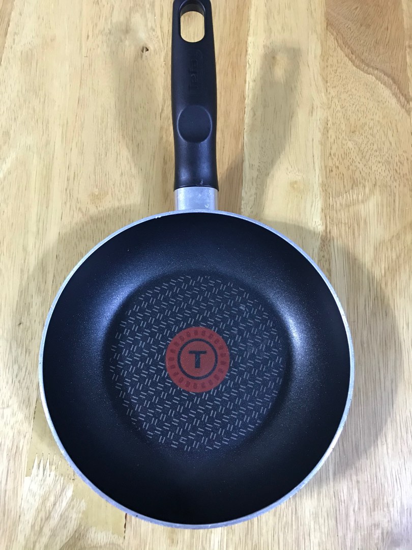 Tefal frying pan 19cm / egg pan, Furniture & Home Living, Kitchenware