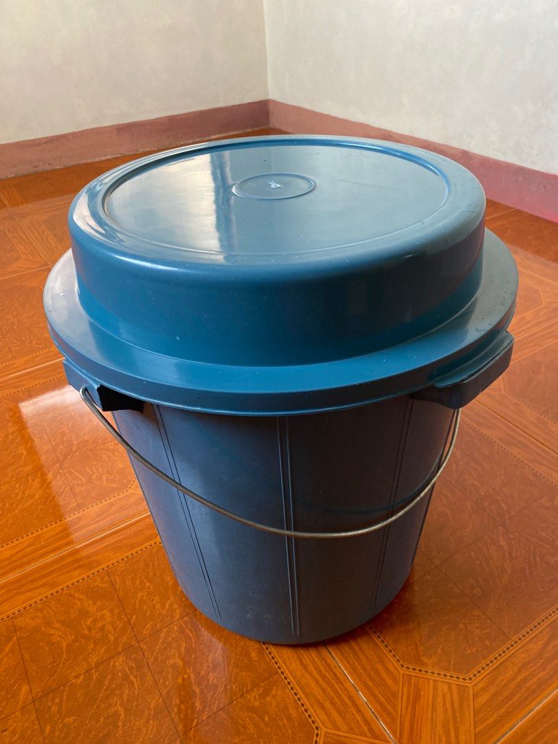 Timba with cover, Furniture & Home Living, Bathroom & Kitchen Fixtures ...