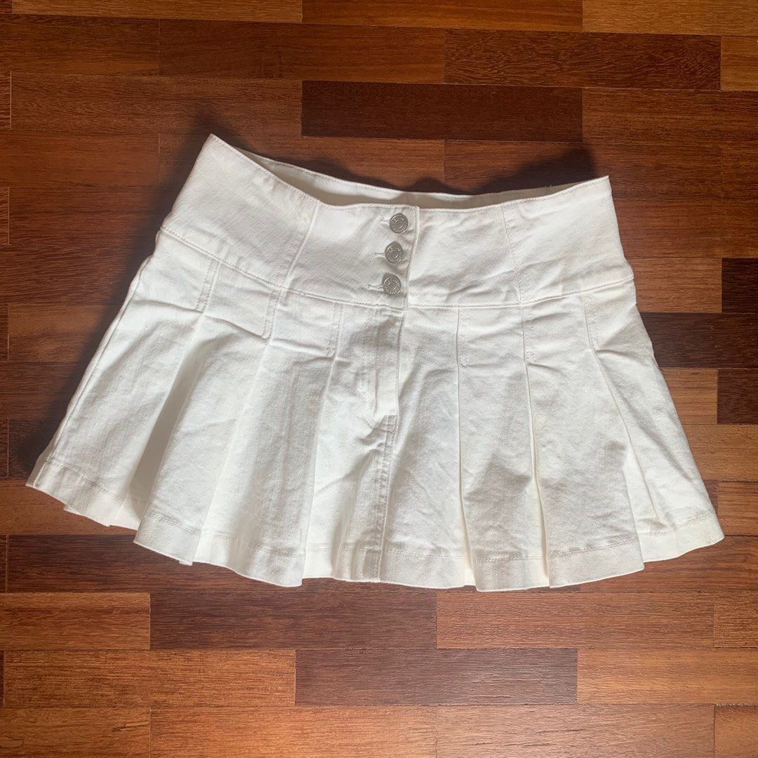 Glassons pleated deals mini skirt