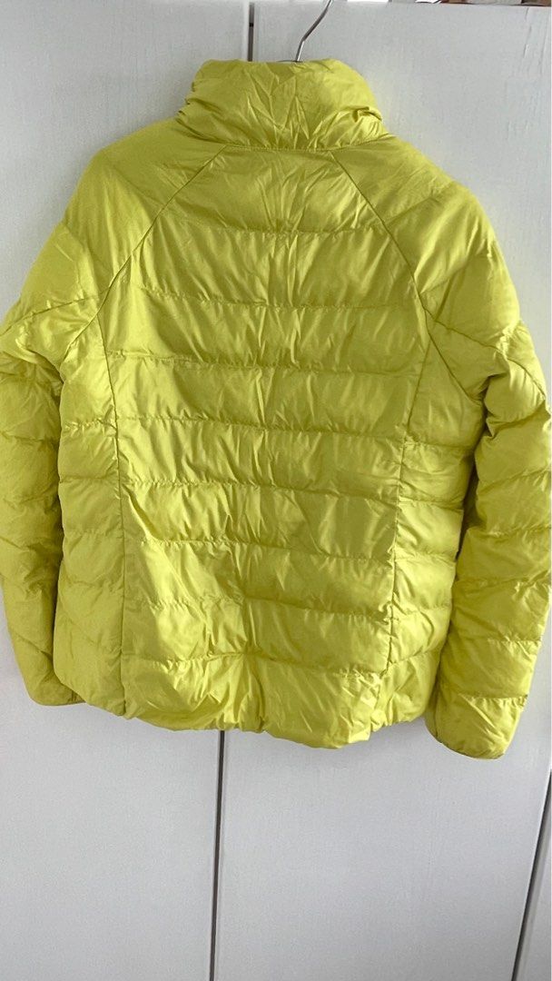 Winter jacket （分類：運動服裝）位於 Hong Kong。 由 wisefish_a1b6cf 提交（商品編號 1272336402，圖片 2）。簡介： Polyester filled Junior size fit for teenager / slim lady Attractive Lime colour 。