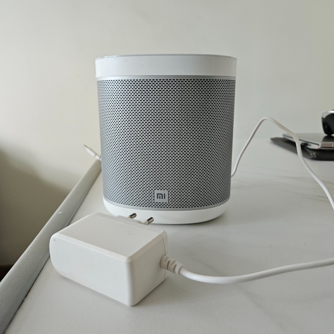 Xiaomi Mi Smart Speaker Google Assistant, Audio, Soundbars, Speakers