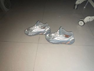 Adidas yeezy 700 inertia 201 deals