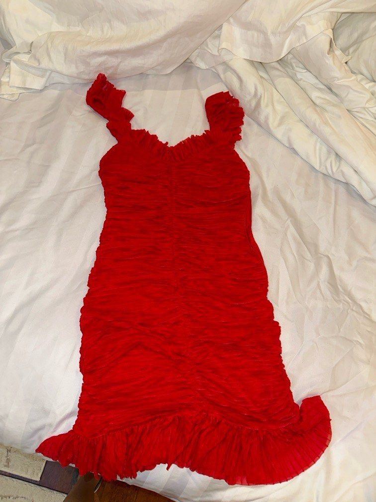 bridal dress in red Red Lace Wedding Dress with Ivory Tulle, Strapless Sweetheart Neckline